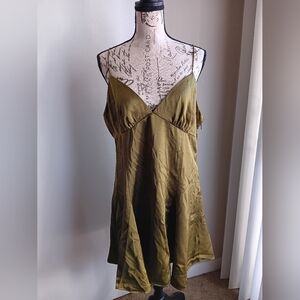 🚨Wild Fable Satin Olive V-Neck Dress